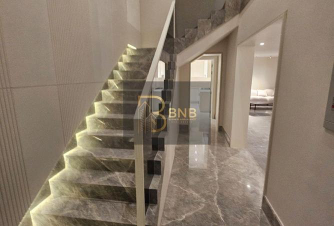 56250403 - Property Image 2