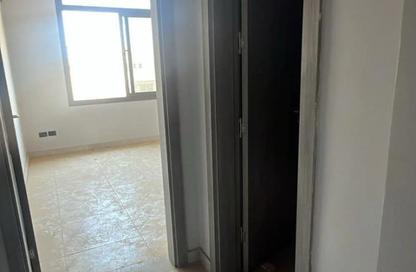 عيادة - استوديو - 1 للبيع في جولف فيوز - طريق مصر اسكندرية الصحراوي - مدينة 6 أكتوبر - الجيزة