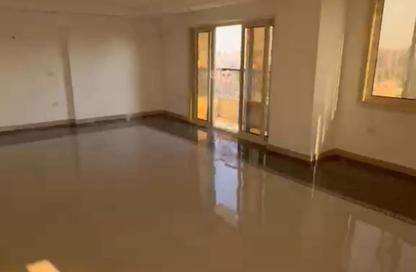 Apartment - 3 Bedrooms - 3 Bathrooms for rent in Al Malek Al Saleh Bridge - El Roda - Hay El Manial - Cairo Apartment - 3 Bedrooms - 3 Bathrooms for rent in Al Malek Al Saleh Bridge - El Roda - Hay El Manial - Cairo