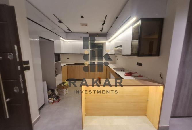 3 BR Apartment in Capital Gardens, photo 2 of 3
