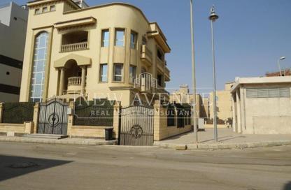 فيلا - 5 غرف نوم - 4 حمامات للبيع في محور جمال عبد الناصر - التجمع الثالث - مدينة القاهرة الجديدة - القاهرة