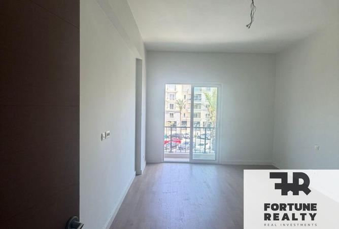 98817439 - Property Image 2