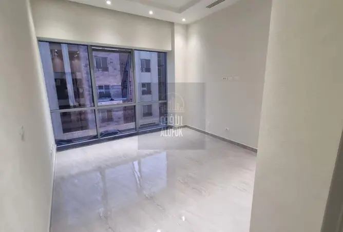 113813175 - Property Image 2
