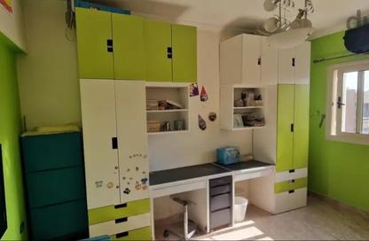 Apartment - 2 Bedrooms - 1 Bathroom for rent in 2nd Sector - Zahraa El Maadi - Hay El Maadi - Cairo