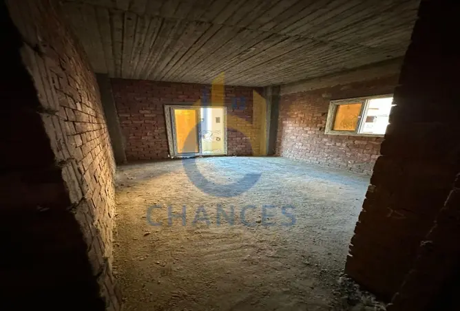 102353776 - Property Image 2