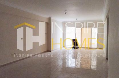 Apartment - 2 Bedrooms - 2 Bathrooms for rent in Grand View - Smouha - Hay Sharq - Alexandria