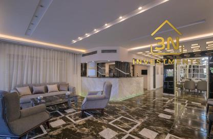 Apartment - 3 Bedrooms - 3 Bathrooms for rent in Stone Residence - 5th Settlement Compounds - The 5th Settlement - New Cairo City - Cairo