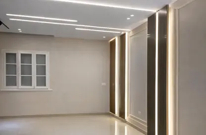 Apartment - 2 Bedrooms - 2 Bathrooms for rent in Al Reyad St. - Mohandessin - Giza