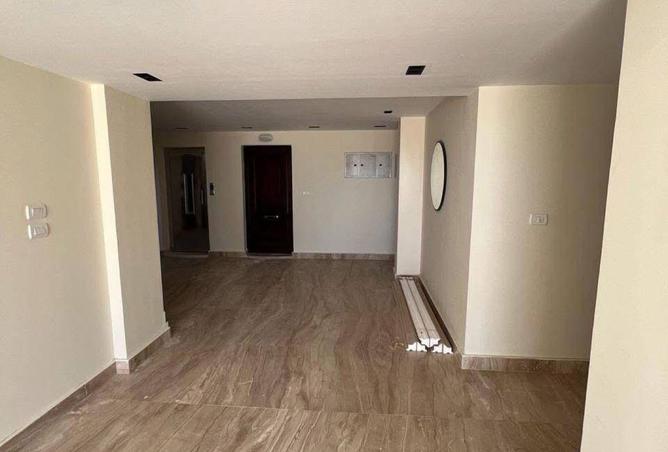 8721747 - Property Image 3