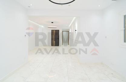 Apartment - 3 Bedrooms - 2 Bathrooms for sale in Iskandar Ibrahim St. - Miami - Hay Awal El Montazah - Alexandria