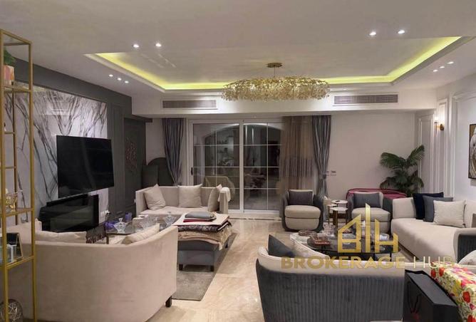 98549207 - Property Image 3