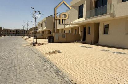 Townhouse - 4 - 3 for sale in Vye Sodic - New Zayed City - Sheikh Zayed City - Giza