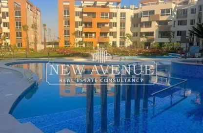 Penthouse - 5 Bedrooms - 3 Bathrooms for sale in Granda Life - El Shorouk Compounds - Shorouk City - Cairo