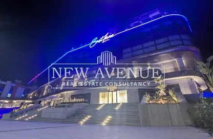 مساحات مكتبية - غرفة نوم - 1 حمام للايجار في مركز القاهرة الجديدة - شارع التسعين الشمالي - التجمع الخامس - مدينة القاهرة الجديدة - القاهرة