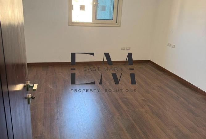 102910692 - Property Image 3