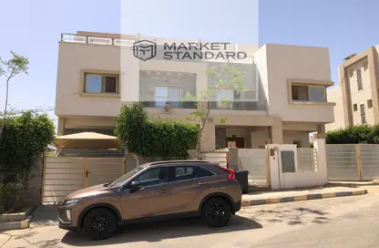 منزل مزدوج - 4 غرف نوم - 5 حمامات للبيع في حى القرنفل - التجمع الخامس - مدينة القاهرة الجديدة - القاهرة