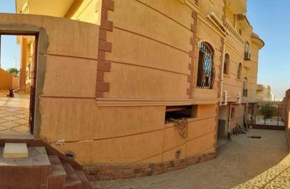 Villa - 6 Bedrooms - 5 Bathrooms for sale in 13th District - Sheikh Zayed City - Giza