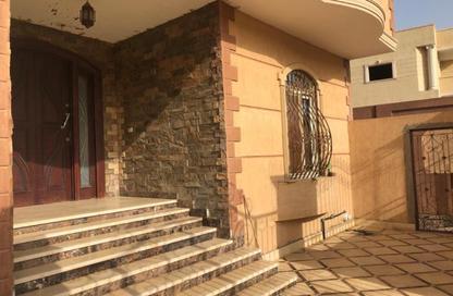 Villa - 6 Bedrooms - 5 Bathrooms for sale in 13th District - Sheikh Zayed City - Giza Villa - 6 Bedrooms - 5 Bathrooms for sale in 13th District - Sheikh Zayed City - Giza