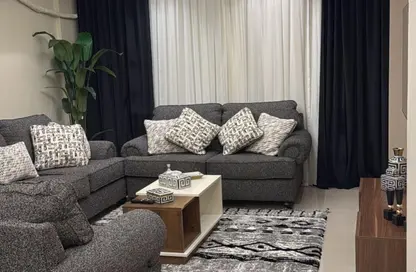 Apartment - 3 Bedrooms - 2 Bathrooms for sale in The Address East - 90 Street - The 5th Settlement - New Cairo City - Cairo