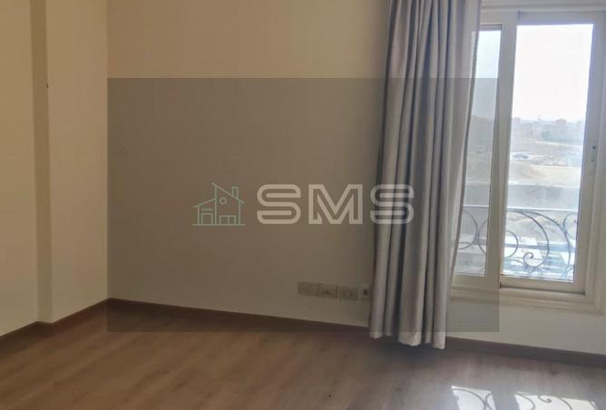 8592230 - Property Image 3