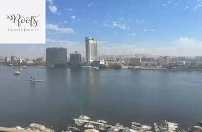 Apartment - 2 Bedrooms - 2 Bathrooms for sale in Nile St. - Dokki - Giza