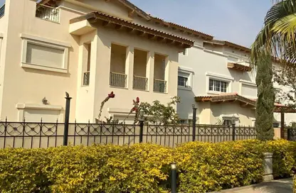 Villa - 3 Bedrooms - 4 Bathrooms for sale in Hyde Park - New Cairo City - Cairo