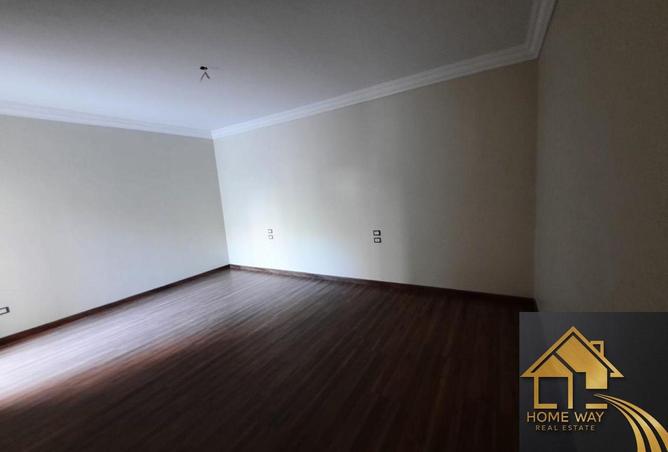 8482903 - Property Image 2