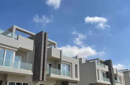 Villa - 4 Bedrooms - 4 Bathrooms for sale in V Levels - Sheikh Zayed Compounds - Sheikh Zayed City - Giza