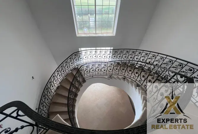 121398854 - Property Image 3