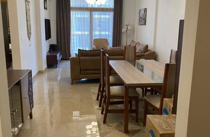 شقة - 2 غرف نوم - 2 حمامات للبيع في مون ريزيدنس - فيفث سكوير - التجمع الخامس - مدينة القاهرة الجديدة - القاهرة