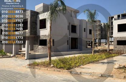 Villa - 4 Bedrooms - 4 Bathrooms for sale in Sun Capital - Fayoum Desert road - 6 October City - Giza
