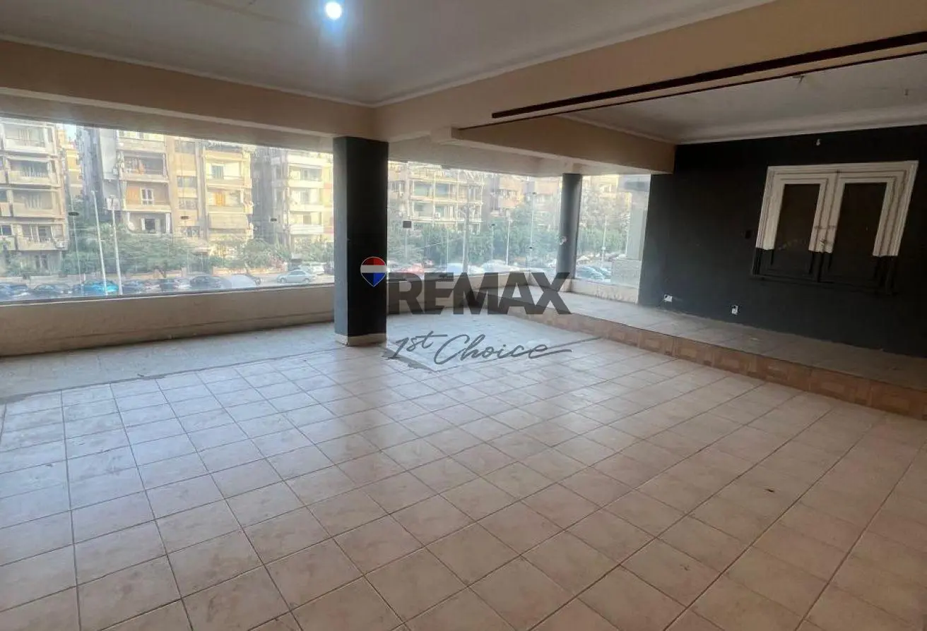 61680199 - Property Main Image