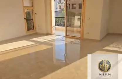 شقة - 3 غرف نوم - 2 حمامات للايجار في شارع مصعب بن عمير - المنطقة ه - حى جنوب الاكايمية - مدينة القاهرة الجديدة - القاهرة