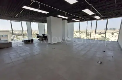 عيادة - 4 غرف نوم - 2 حمامات للايجار في سنترال افينيو - الحي الثاني - الشيخ زايد - الجيزة