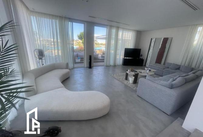 72443660 - Property Image 2