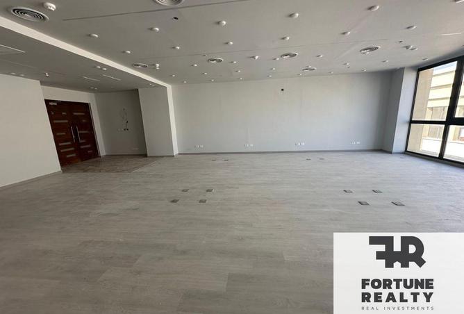 65911218 - Property Image 2