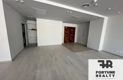 Office Space - 2 Bedrooms - 1 Bathroom for rent in Mivida - 5th Settlement Compounds - The 5th Settlement - New Cairo City - Cairo