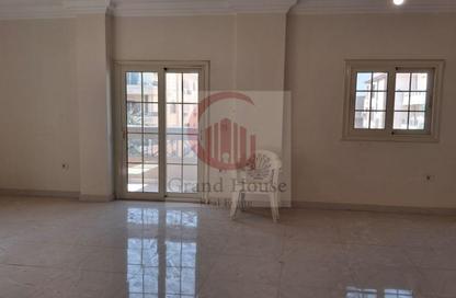 Apartment - 3 Bedrooms - 3 Bathrooms for rent in Orouba Axis - Area A - Ganoob El Acadimia - New Cairo City - Cairo Apartment - 3 Bedrooms - 3 Bathrooms for rent in Orouba Axis - Area A - Ganoob El Acadimia - New Cairo City - Cairo