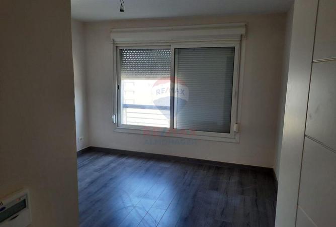 8702478 - Property Image 2