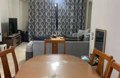 شقة - غرفة نوم - 1 حمام للايجار في فيلدج جيت - المستثمرين الجنوبية - مدينة القاهرة الجديدة - القاهرة