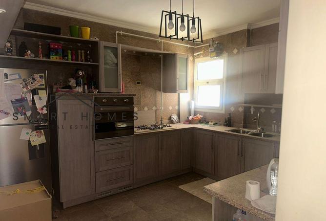 98834298 - Property Image 3