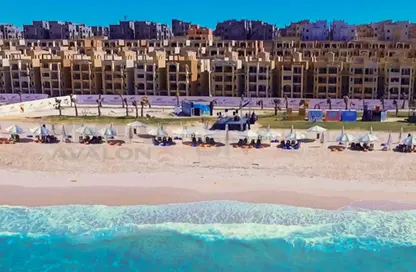 Chalet - 2 Bedrooms - 2 Bathrooms for sale in Ras Al Hekma - North Coast