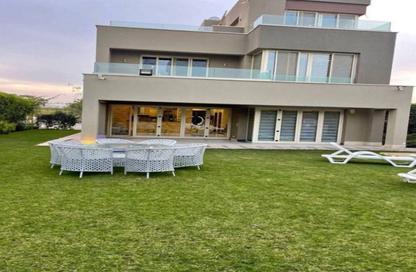Villa - 4 Bedrooms - 4 Bathrooms for sale in Royal City - Sheikh Zayed Compounds - Sheikh Zayed City - Giza
