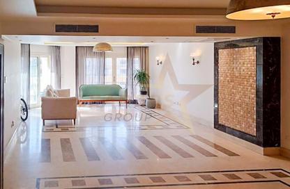شقة - 3 غرف نوم - 3 حمامات للبيع في شارع البرت الاول - سموحة - حي شرق - الاسكندرية