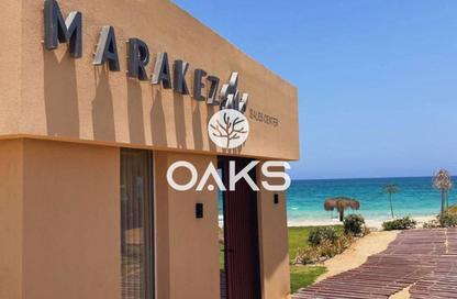 Chalet - 2 Bedrooms - 1 Bathroom for sale in Ramla - Ras Al Hekma - North Coast