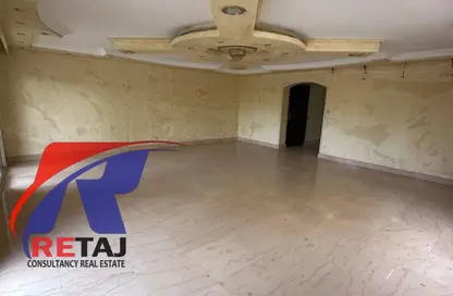 Apartment - 3 Bedrooms - 2 Bathrooms for sale in Area A - Ganoob El Acadimia - New Cairo City - Cairo