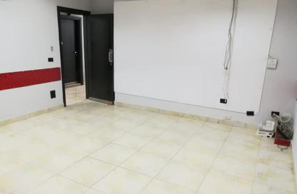 طابق كامل - استوديو - 4 حمامات للايجار في شارع عباس العقاد - المنطقة الأولى - مدينة نصر - القاهرة