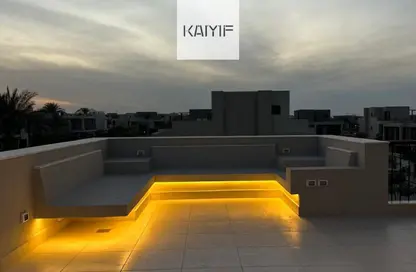 Townhouse - 5 Bedrooms - 5 Bathrooms for rent in Sodic East - 6th District - New Heliopolis - Cairo