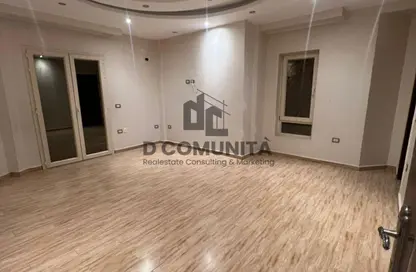 Apartment - 3 Bedrooms - 2 Bathrooms for rent in Al Gezira St. - South Investors Area - New Cairo City - Cairo