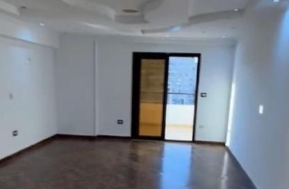 Apartment - 3 Bedrooms - 2 Bathrooms for sale in Africa   Emtedad Moustafa Al Nahas - 10th Zone - Nasr City - Cairo